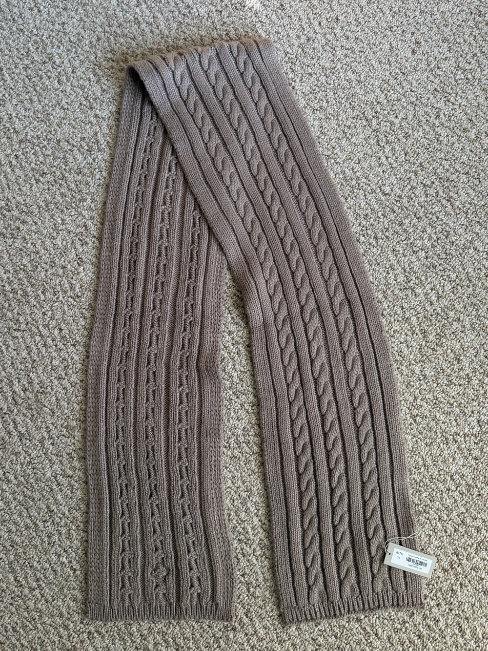 Kith Cable Scarf color Factor / Beige
